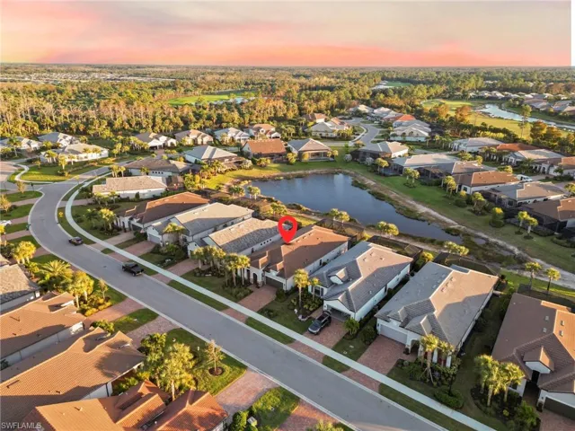 9811  Everglades  DR, Naples, FL 34120
