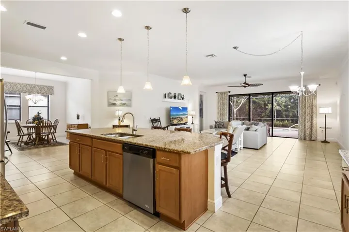 Kitchen offering a seamless flow to the dining and living areas, combining elegance and everyday practicality.