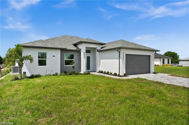 3631  68th NE AVE, Naples, FL 34120