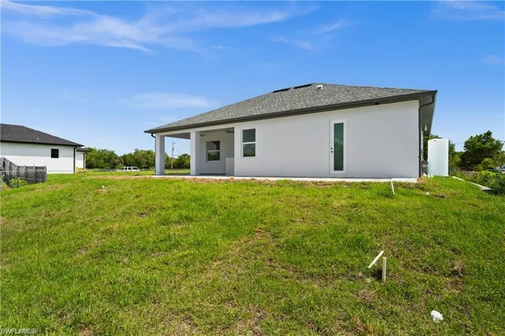 3631  68th NE AVE, Naples, FL 34120