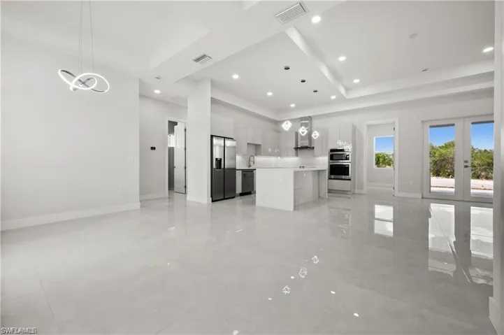 3631  68th NE AVE, Naples, FL 34120