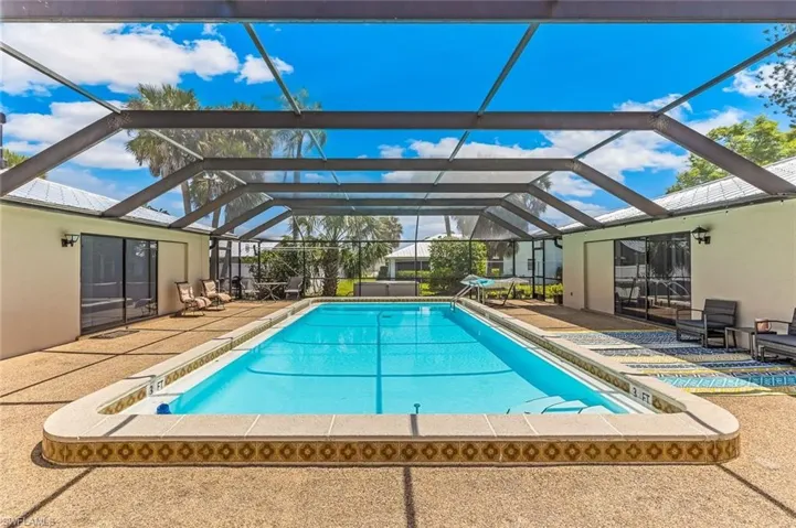 Pool and new screened lanai.