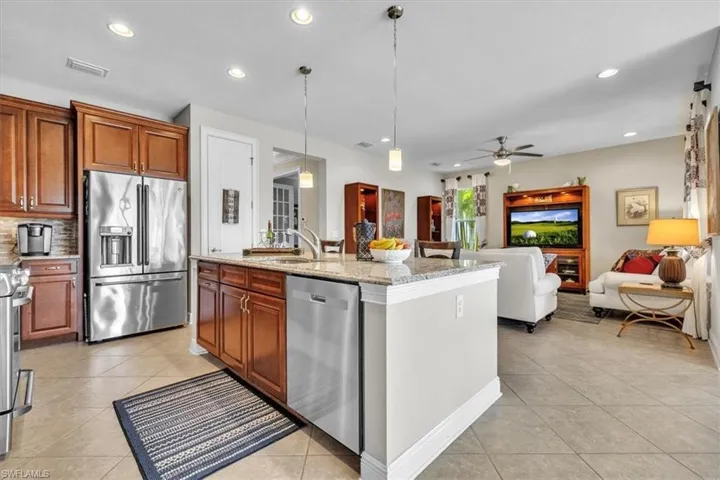 Open concept kitchen/great room