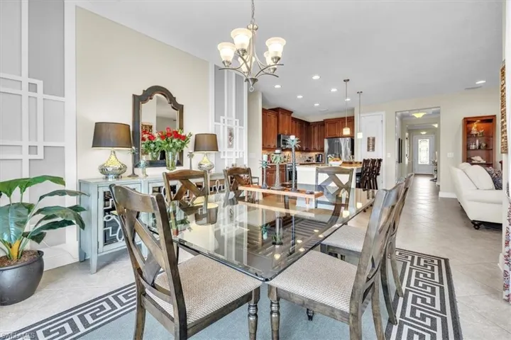 Open concept great room/dining/kitchen