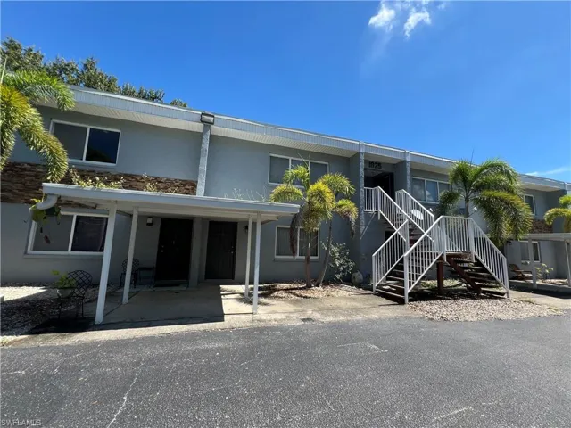 1825  Oak  LN, Fort Myers, FL 33901