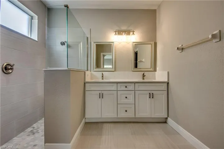 8700  Banyan Bay  BLVD, Fort Myers, FL 33908