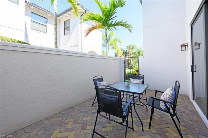 1326 Kendari Ter, Naples, Florida 34113