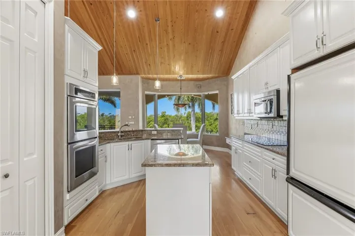 18160 Old Pelican Bay Dr, Fort Myers Beach, Florida 33931
