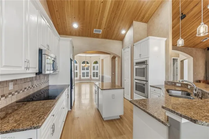 18160 Old Pelican Bay Dr, Fort Myers Beach, Florida 33931