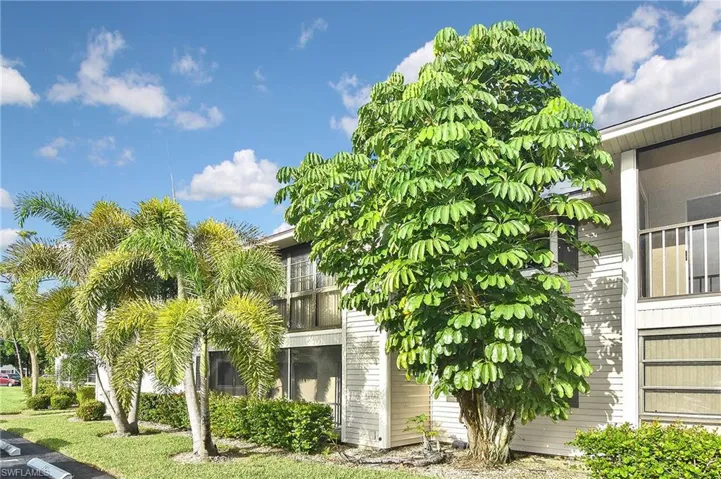 14840  Summerlin Woods  DR, Fort Myers, FL 33919