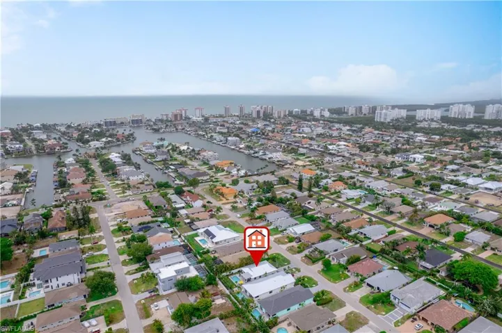 542  104th N AVE, Naples, FL 34108