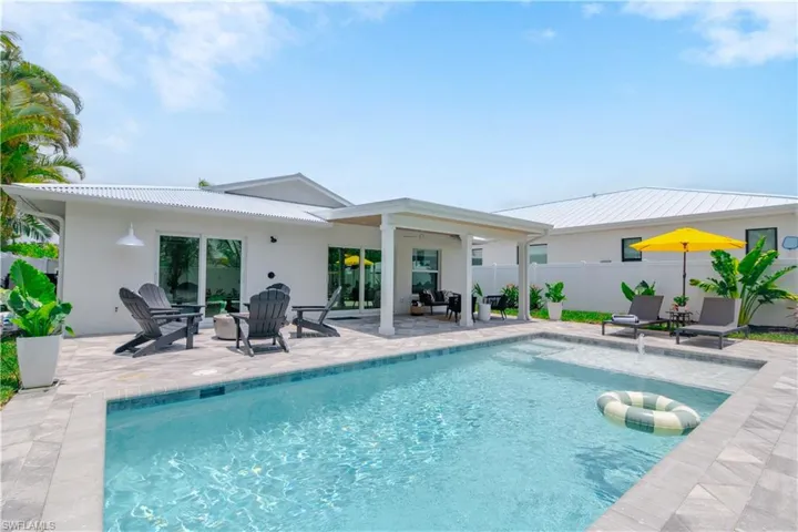 Salt water pool