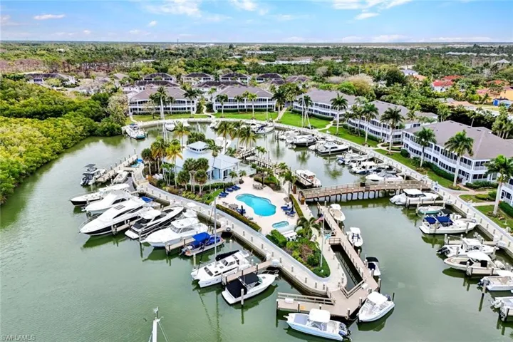 1777  Gulfstar S DR, Naples, FL 34112