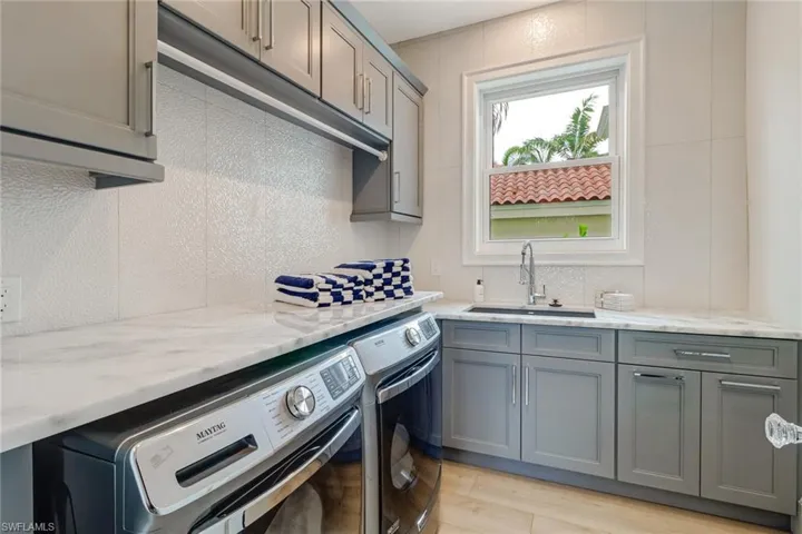 5130  Alpha  CT, Naples, FL 34105