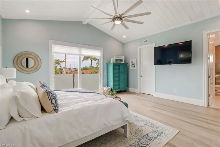 5130  Alpha  CT, Naples, FL 34105