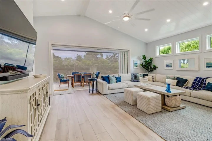 5130  Alpha  CT, Naples, FL 34105