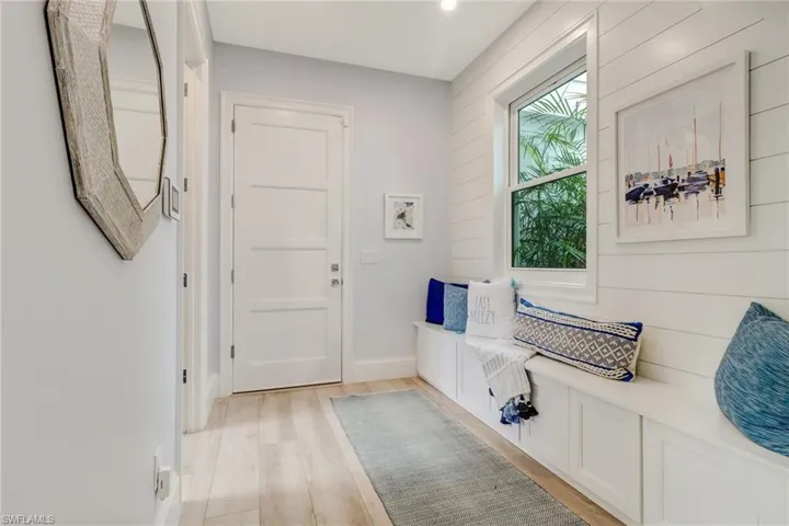 5130  Alpha  CT, Naples, FL 34105