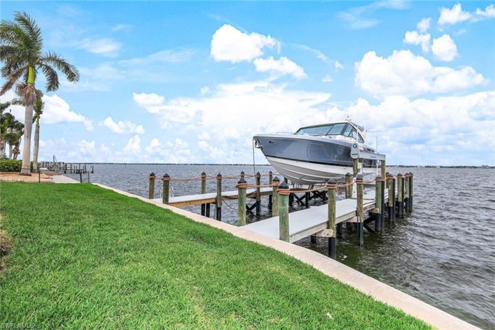 Dock