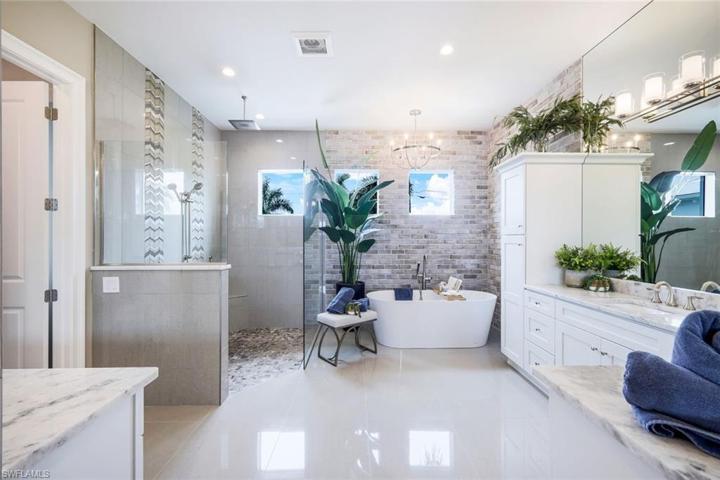 primary ensuite bath