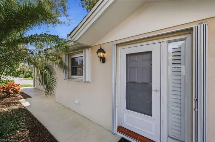 3664  El Segundo  CT, Naples, FL 34109