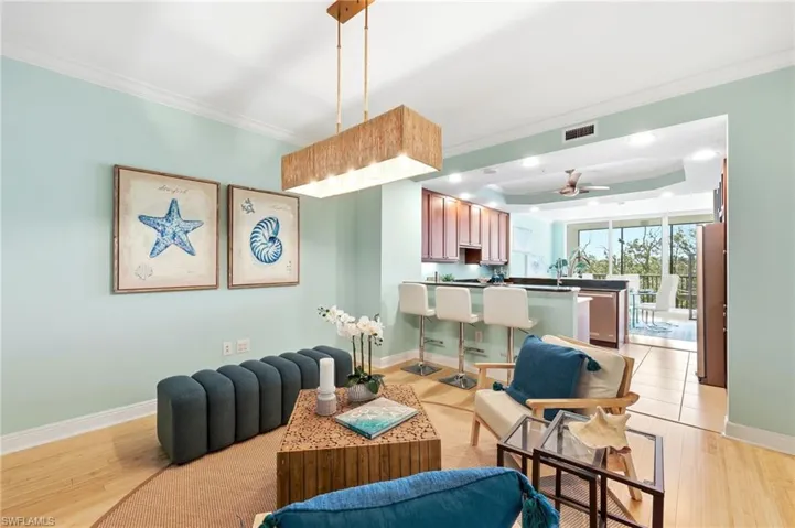 Sitting or Dining area
