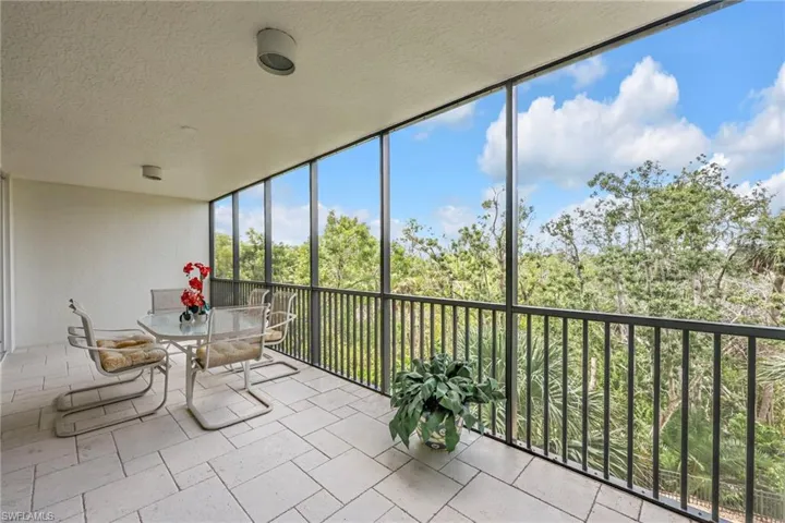 Balcony off living area