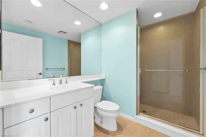 Guest Bathroom 3