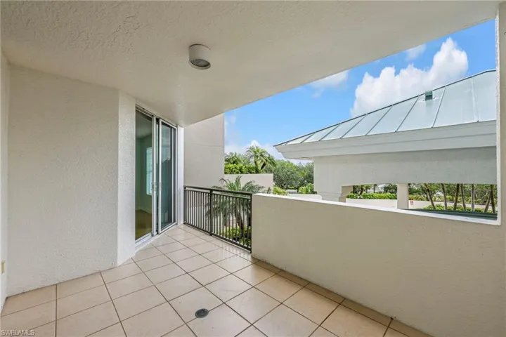 Guest Balcony