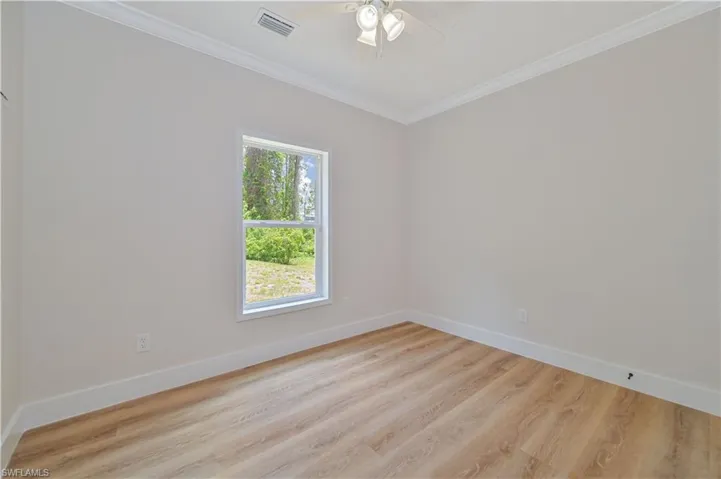 1076/1078 Ainsworth St E, Lehigh Acres, Florida 33974