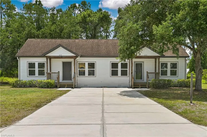 1076/1078 Ainsworth St E, Lehigh Acres, Florida 33974