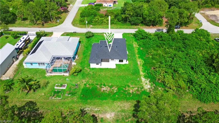 Aerial view of property and surrounding area