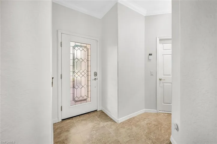 Entrance foyer with ornamental molding