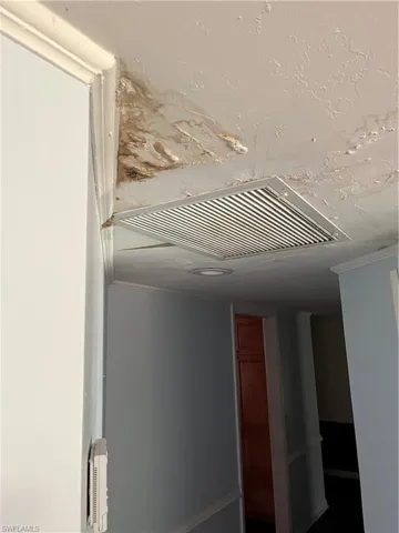 Detailed view of ornamental molding