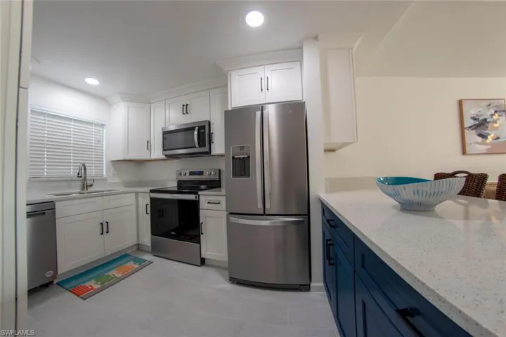 16007  Davis  RD, Fort Myers, FL 33908