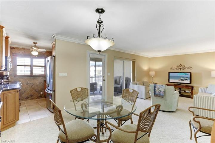 Spacious, open floor plan with plenty of room for entertaining!