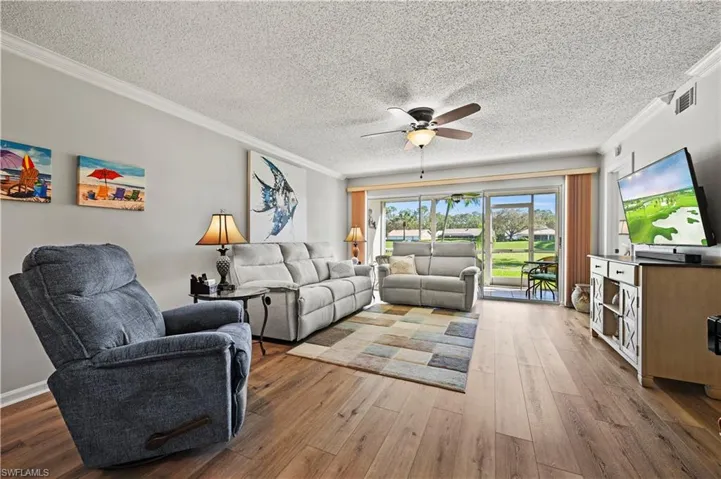 5985 Bloomfield Cir # D108, Naples Fl 34112