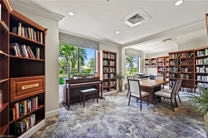 5985 Bloomfield Cir # D108, Naples Fl 34112