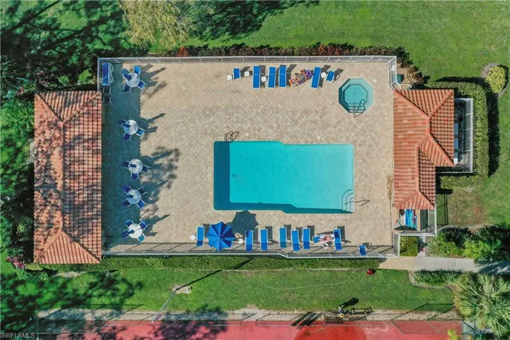 5985 Bloomfield Cir # D108, Naples Fl 34112