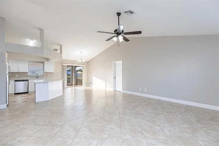 910 SW 9th  AVE, Cape Coral, FL 33991