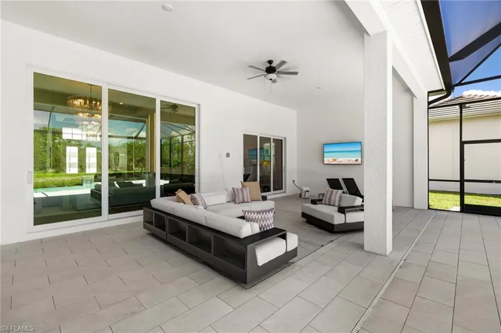 17279 Blue Sapphire Dr, Fort Myers, Florida 33913