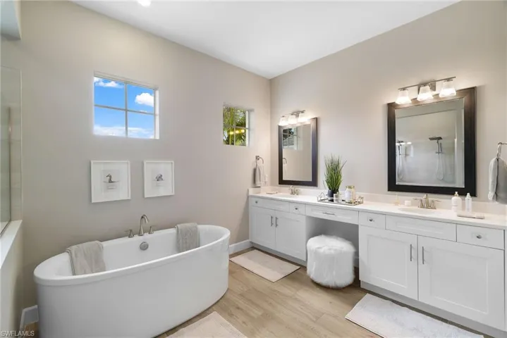 17279 Blue Sapphire Dr, Fort Myers, Florida 33913