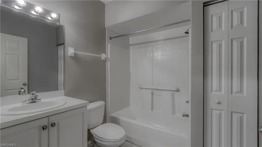 2nd Bathroom