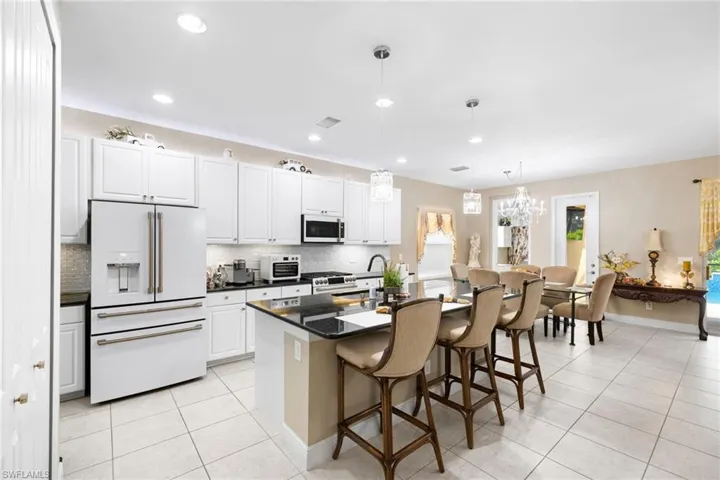 3675 Canopy Cir, Naples, Florida 34120