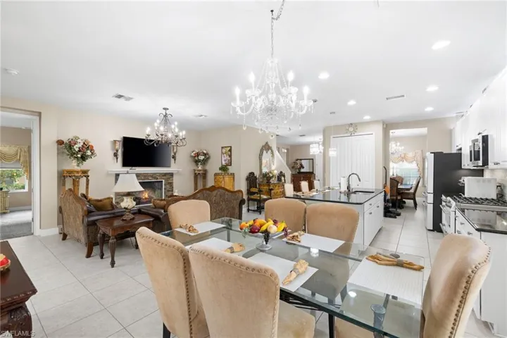 3675 Canopy Cir, Naples, Florida 34120