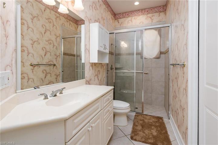 715 Hideaway CIR W, MARCO ISLAND FL 34145