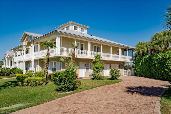 715 Hideaway CIR W, MARCO ISLAND FL 34145