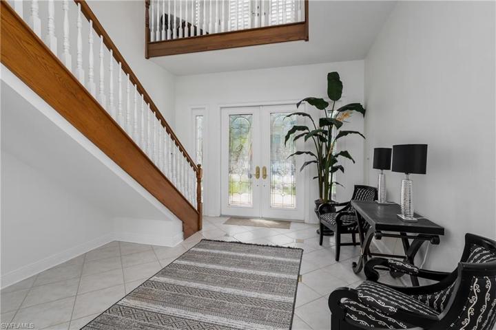 715 Hideaway CIR W, MARCO ISLAND FL 34145