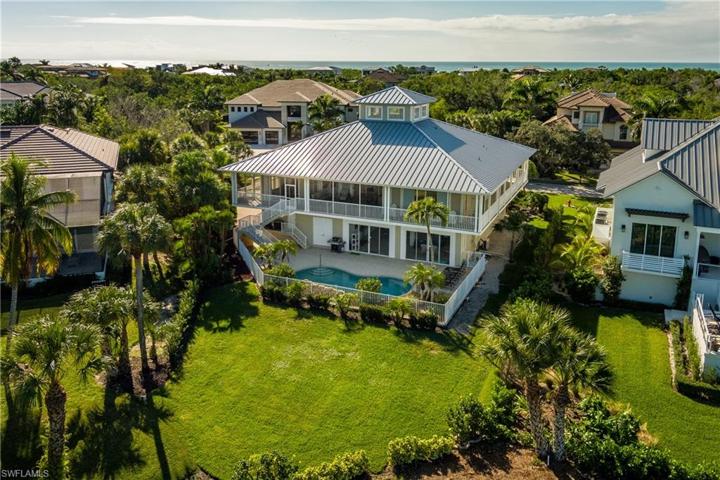 715 Hideaway CIR W, MARCO ISLAND FL 34145