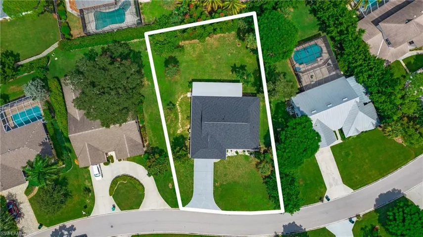 161  Forestwood  DR, Naples, FL 34110