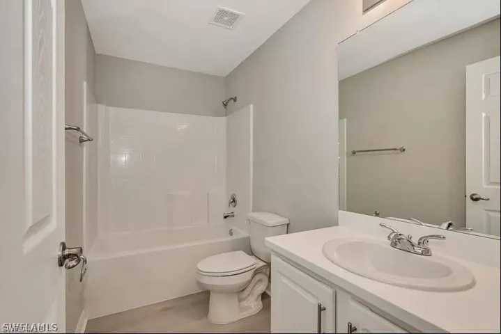 508 Cottonwood Ave S, Lehigh Acres, Florida 33974
